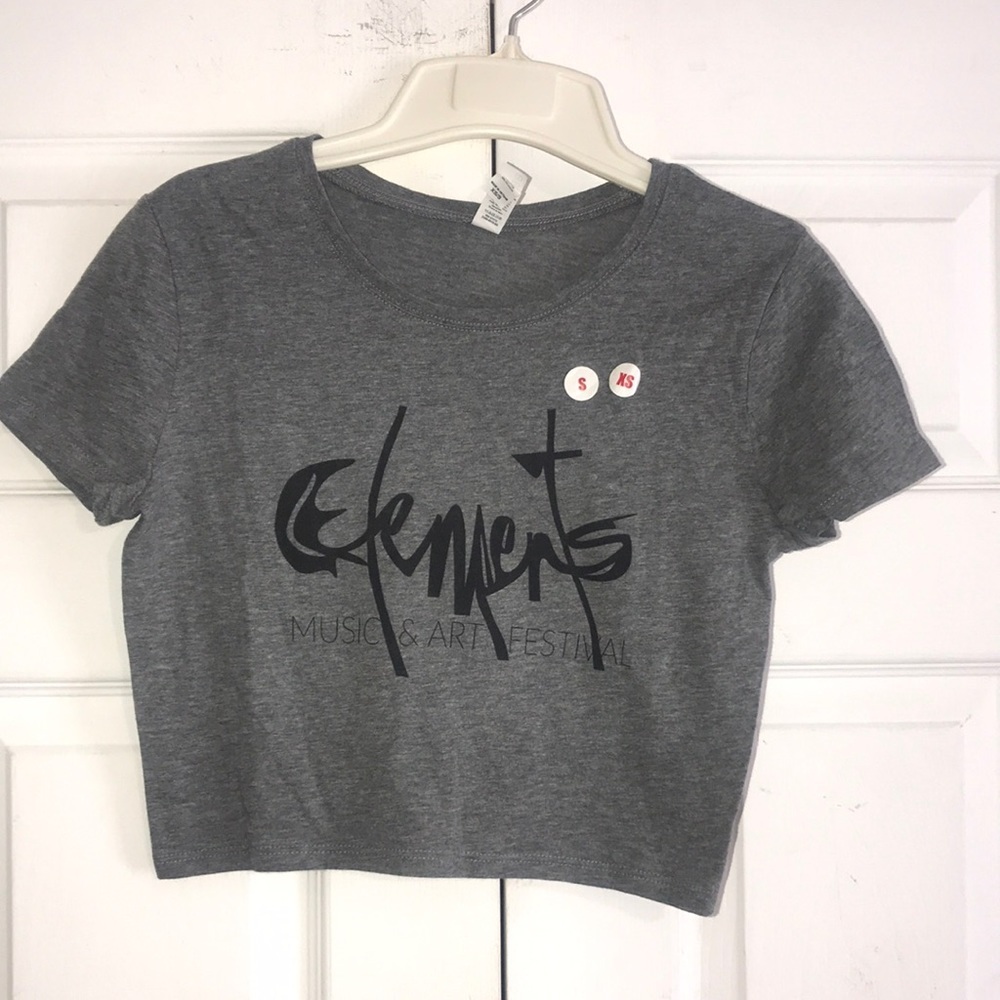 NWOT Women’s Cropped Top